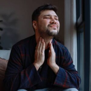 what causes thyroid problems in men