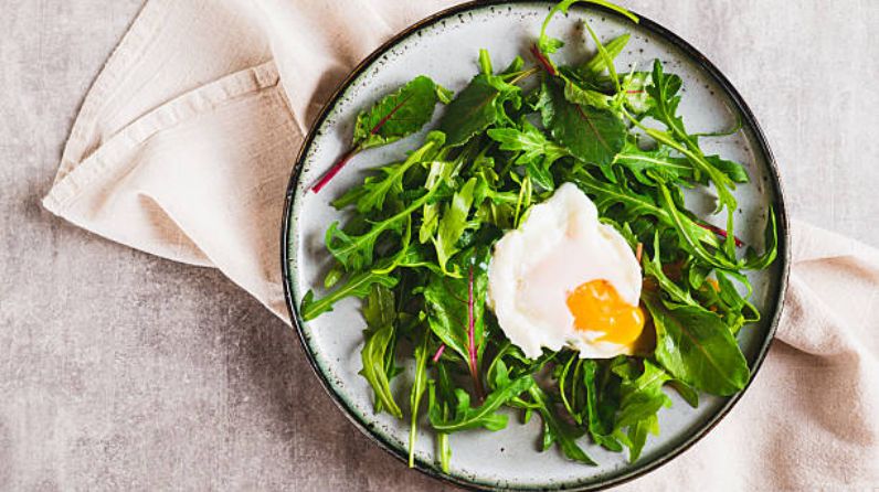 how to enhance vitality eating eggs leafy greens