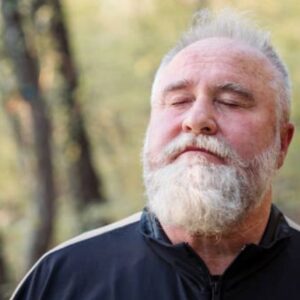 how to slow down aging naturally