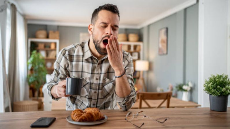 how to stop feeling sleepy after eating