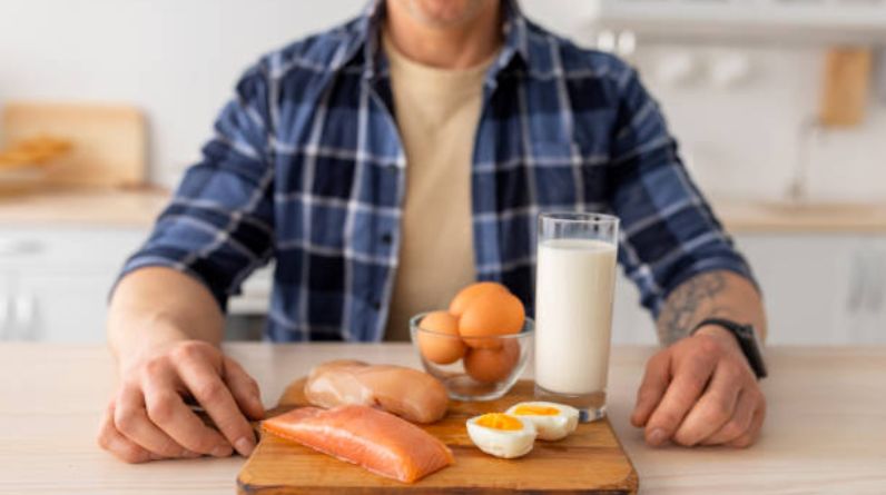 what foods lower estrogen in men